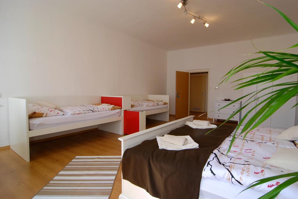 Fontana Pizzeria - Pension Ceske Budejovice Rum bild