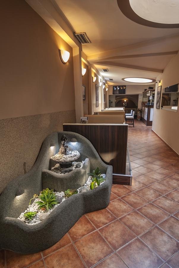 Fontana Pizzeria - Pension Ceske Budejovice Exteriör bild